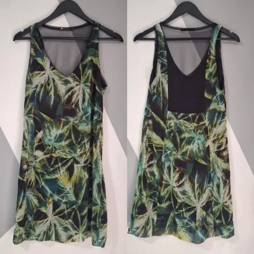 Vestido curto verde maria filó tamanho P