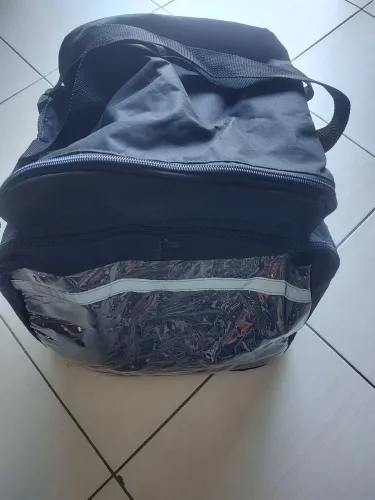 Mochila bg moto boy tenho nas cores vermelhas não tem o zopor!preta 80 .O0 cada uma