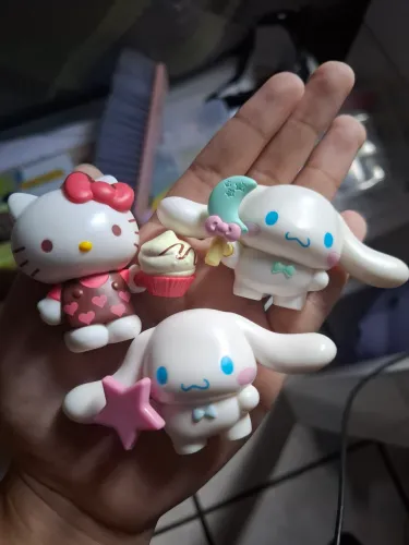Sanrio Figures Hello Kitty e Cinnamonroll 