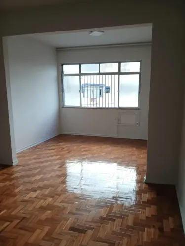 Imóvel para aluguel possui 30 metros quadrados em Tijuca - Rio de Janeiro - RJ