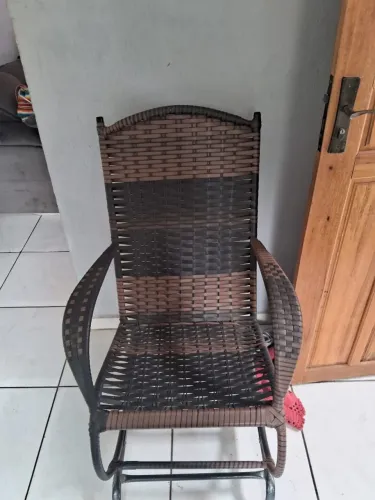 CADEIRA DE BALANÇO