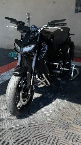 Mt09 22/22 com acessórios só pegar e viajar