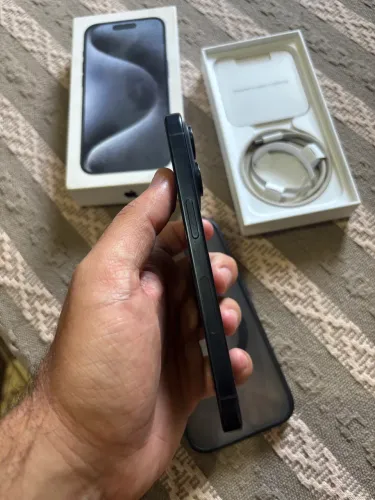 Iphone 15 Pro 256GB Top