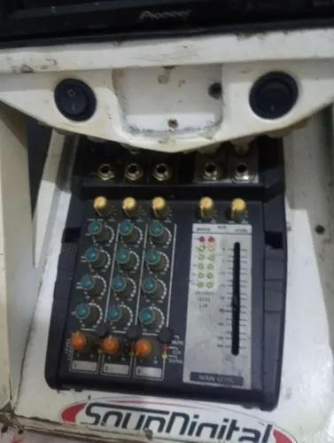 Som automotivo peças 