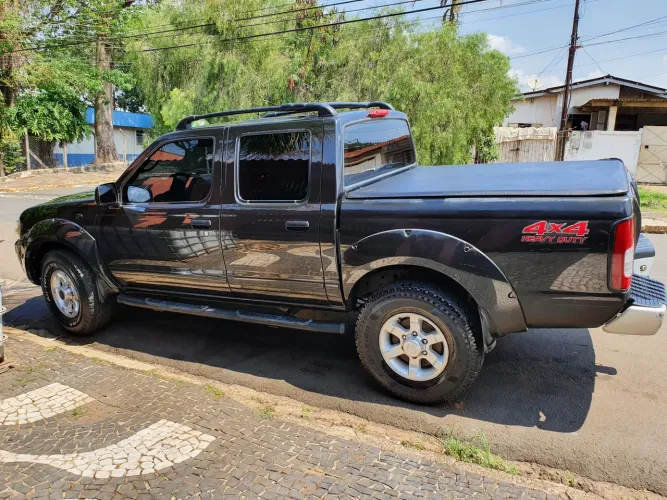 Nissan Frontier Se/se Strik/one CD 4X4 2.8 Dies 2006