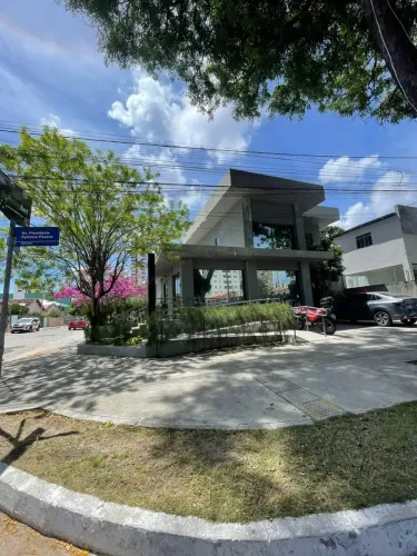Imóvel para venda possui 170 metros quadrados em Miramar - João Pessoa - PB