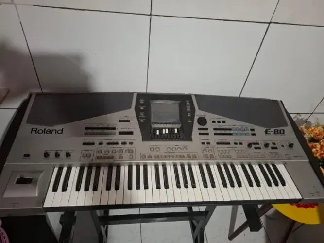 Teclado Rolando E-80