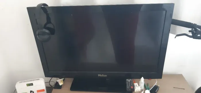 Tv para retirada de peças