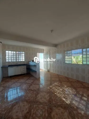 Casa no Parque São José com 3 Quartos, Sacada e Garagem para 5 Carros
