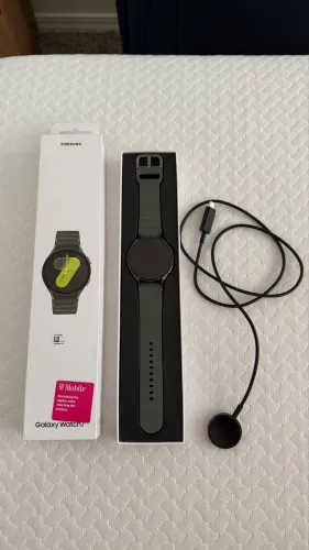 Samsung Galaxy Watch7 44mm LTE - Impecável, Menos de 1 Mês de Uso, Completo