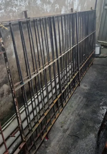 Grade Ferro 2,96 X 1,22 para Meia Parede