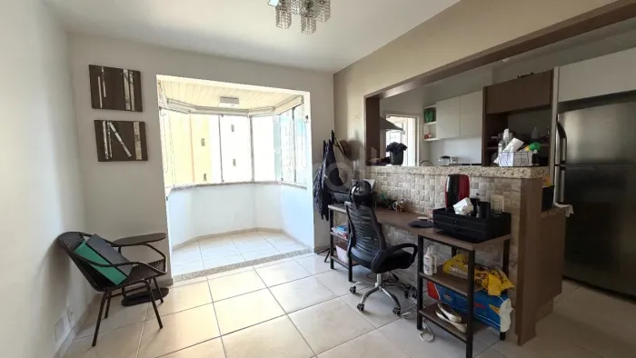 Apartamento de 89m² com 3 quartos sendo 1 suíte no Centro
