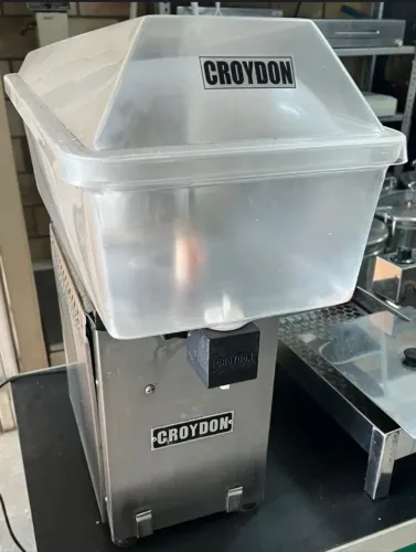 Refresqueira/dispenser de bebidas da marca Croydon com capacidade para 20 litros, ideal pa