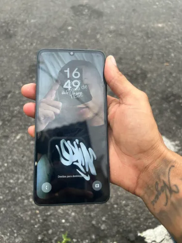 Vendo celular novo um mês de uso