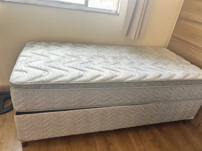 Cama + colchão