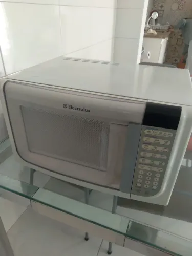 Microondas Eletrolux 31litros