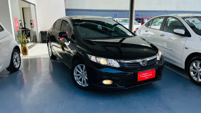Honda Civic Sedan LXS 1.8/1.8 Flex 16V Aut. 4P 2013