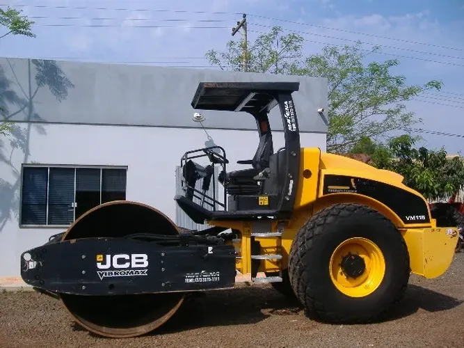 Rolo Compactador JCB VM 115