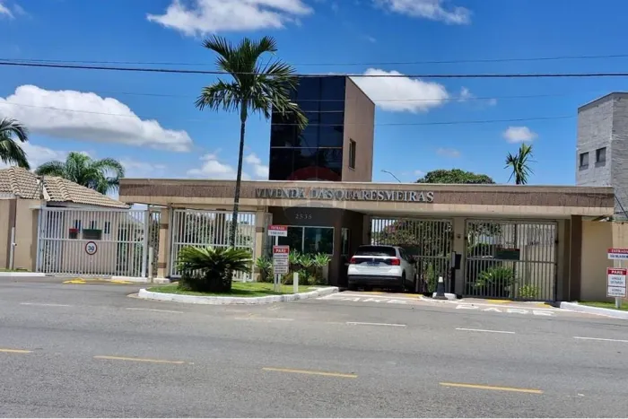 Casa de condomínio para locação, 284,5 m², 3 quartos (1 suíte), Vivenda das Quaresmeiras,