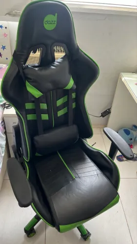 Cadeira Gamer Dazz Reclinável com Almofadas - Excelente Estado