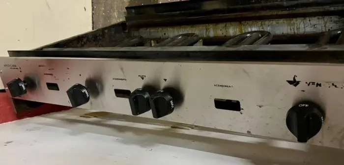 Chapa a Gás Venâncio Americana 120cm 4 Queimadores em Inox