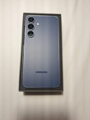 Galaxy S25 FE, azul marinho, 128gb, sem uso, impecável!