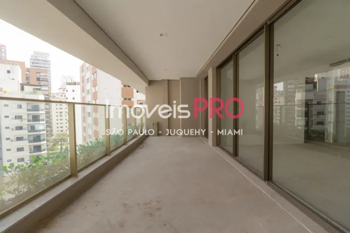 Apartamento à Venda no Edifício Versace ? Moema | 150 m² | 3 Suítes | 2 Vagas