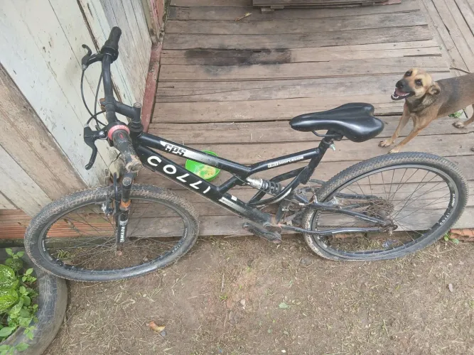 Vende se bicicleta Colli aro 26