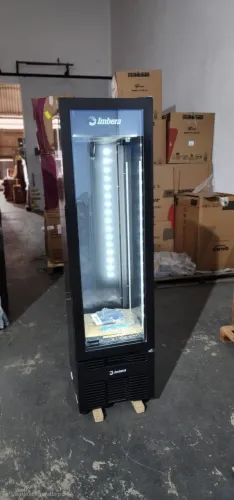 Expositor Vertical Imbera VR08 244 Litros Full Black Porta de Vidro Bivolt