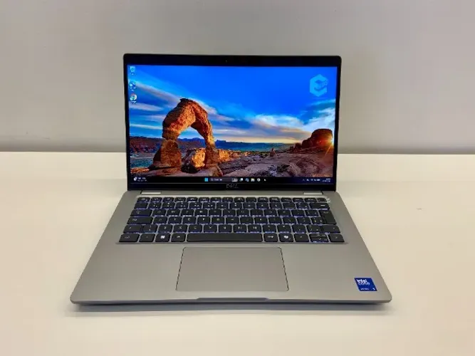 DELL LATITUDE 13a ULTRA 5 16GB RAM 512GB SSD 14P FHD