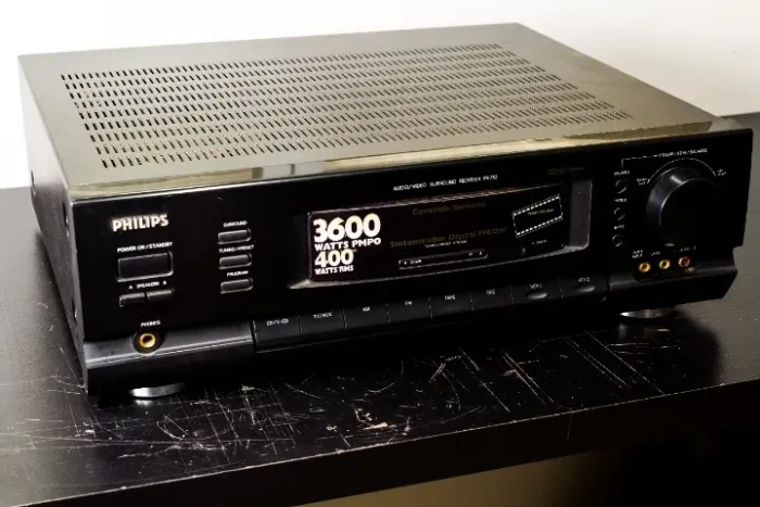 Receiver / Amplificador Philips FR752