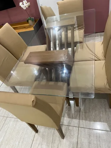 Mesa 6 cadeiras