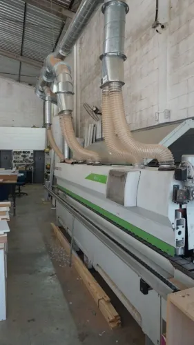 Máquina para marcenaria
