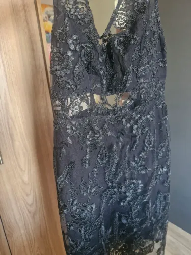 Lindo vestido bordado a mão