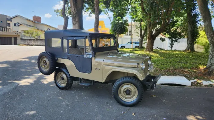 Willys Overland Jeep 2.6 12V Gasolina 2P 1966