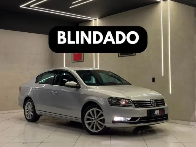 Volkswagen Passat Highline 2.0 TSI 220cv Tip. 2012