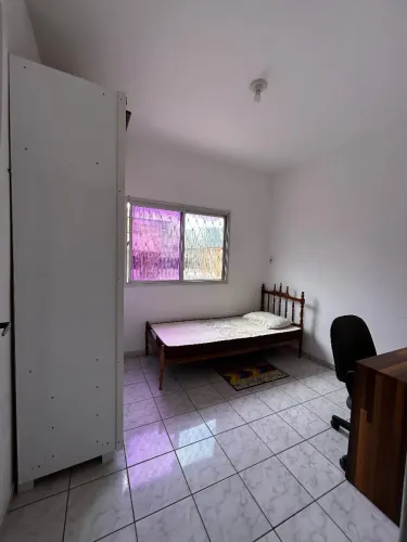 QUARTO PARA ESTUDANTES