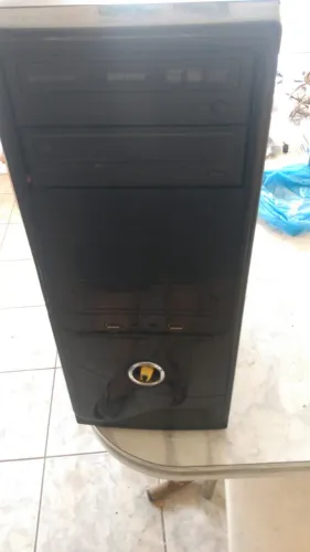 kit i3 + placa mae+ 8gb ram ddr3 ( montado no gabinete basico+ fonte generica )