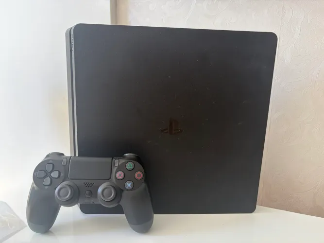 Ps4 slim 1tb funcionando perfeitamente!