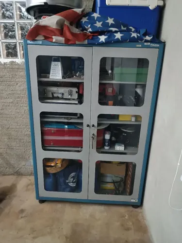 Armário porta ferramentas