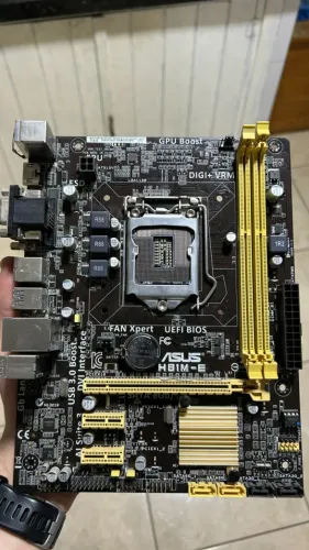 Placa-Mãe Asus H81M-E Socket 1150 Intel 4ª Geração DDR3 VGA/DVI/HDMI - Funcionando