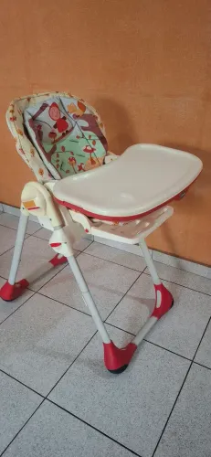 Cadeira de alimentação Chicco polly