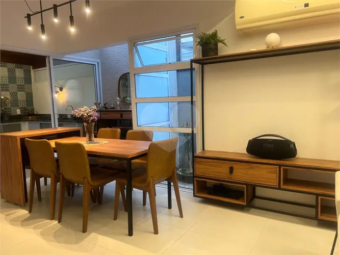 Casa à venda com 4 quartos, sendo 3 suítes, no condomínio Residencial Toscana, Mogi das Cr