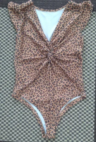 Bory em poliamida modela no corpo e estica bastante animal print veste (P ao G)