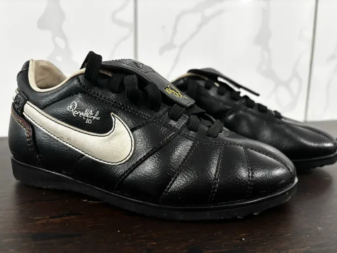 Chuteira Nike Tiempo R10 33/34
