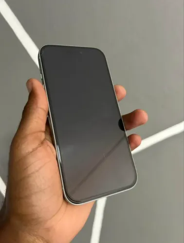 iPhone 15 - 128GB