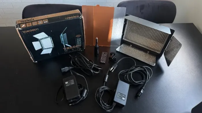 2 unids Luz Led Painel led YONGNUO + 2 tripés