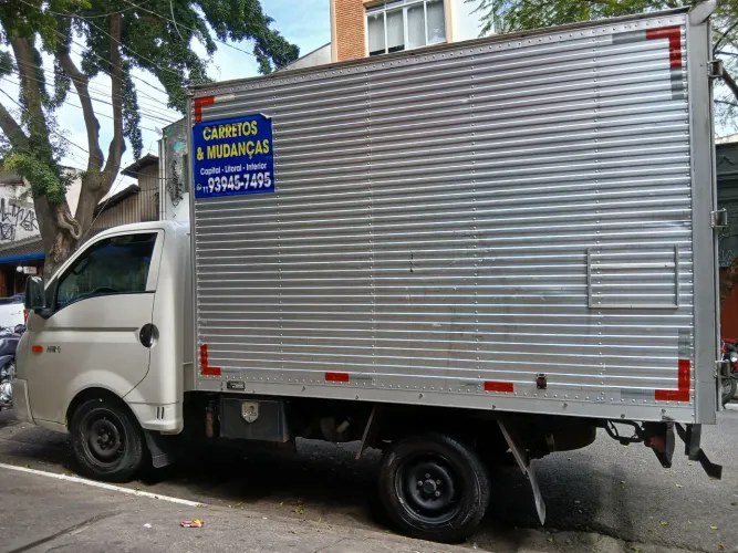 Mudanças fretes e carretos