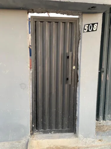 Portão Social de Ferro