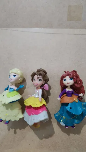 Kit com 3Princess Disney Little Kingdom Hasbro